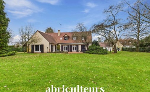 House in Ruaudin, Pays de la Loire, France 1