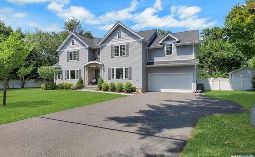 House in River Vale, New Jersey, United States 1