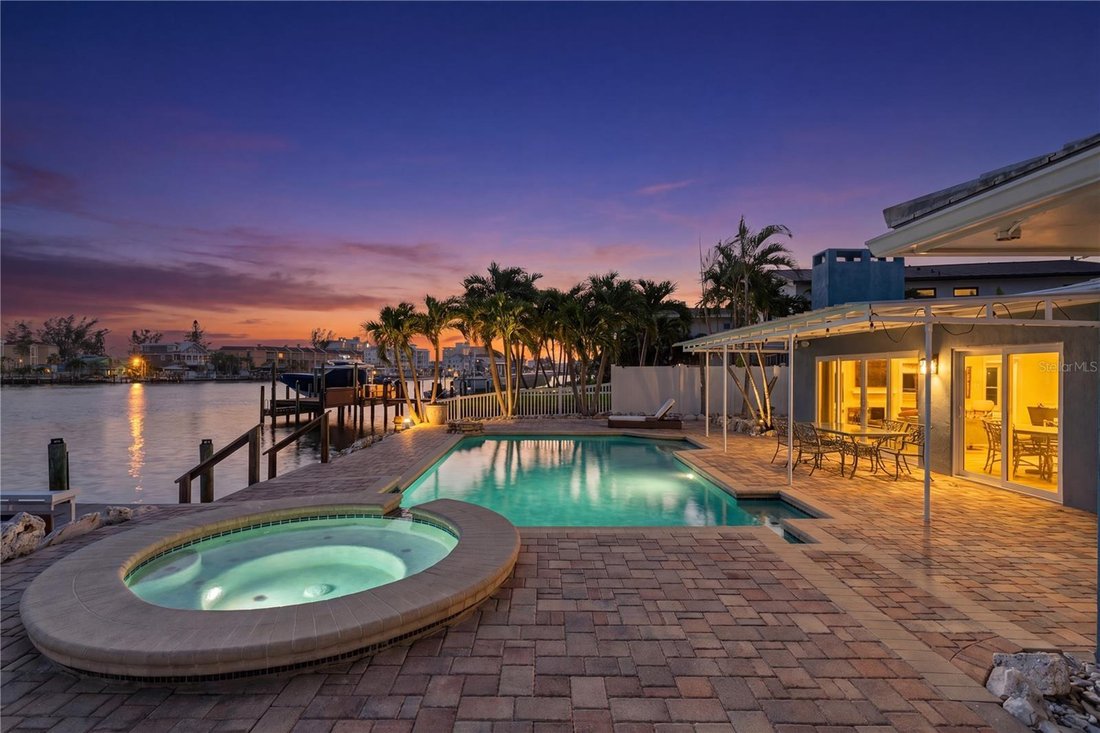 House in St. Pete Beach, Florida, United States 3 - 18514915