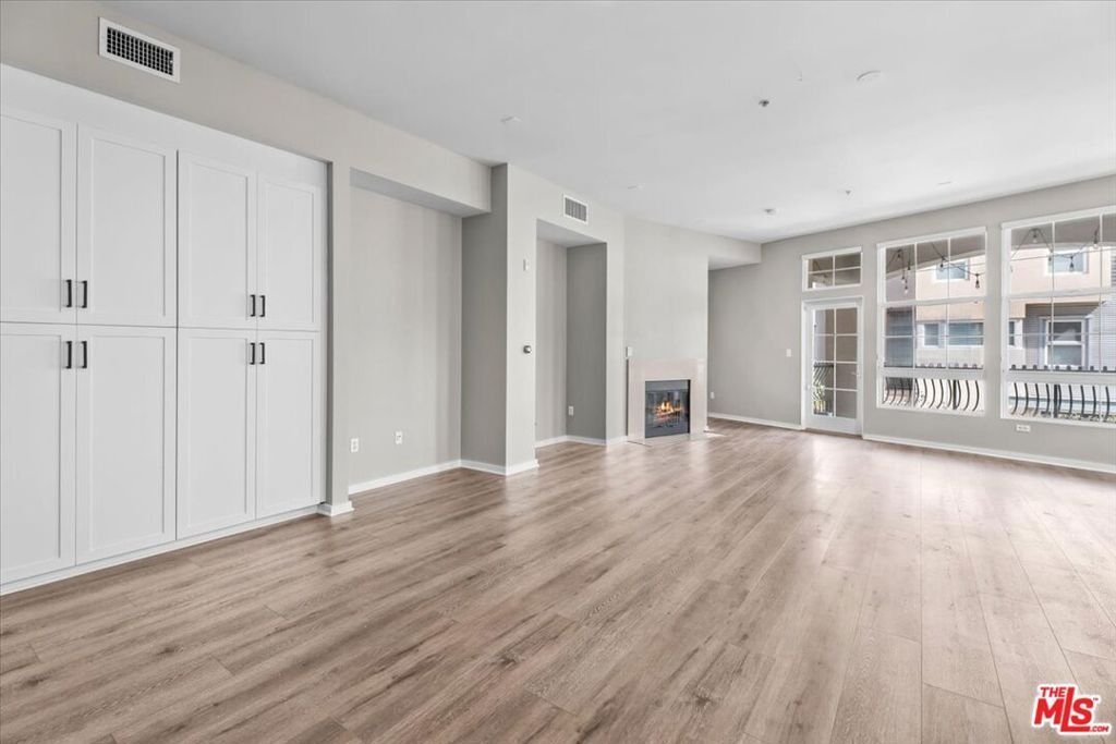 Condo in Los Angeles, California, United States 4 - 18517140