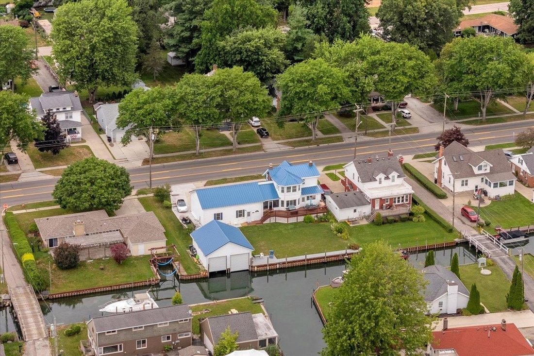 House in Clay Township, Michigan, United States 2 - 18511047