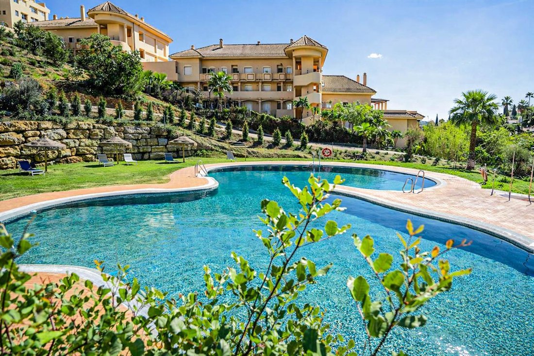 Apartment in Nueva Andalucia, Marbella, Spain 4 - 18513599