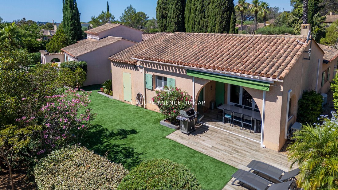 Villa in Le Dramont-Agay-Anthéor-Le Trayas, Saint-Raphaël, France 1 - 18513934
