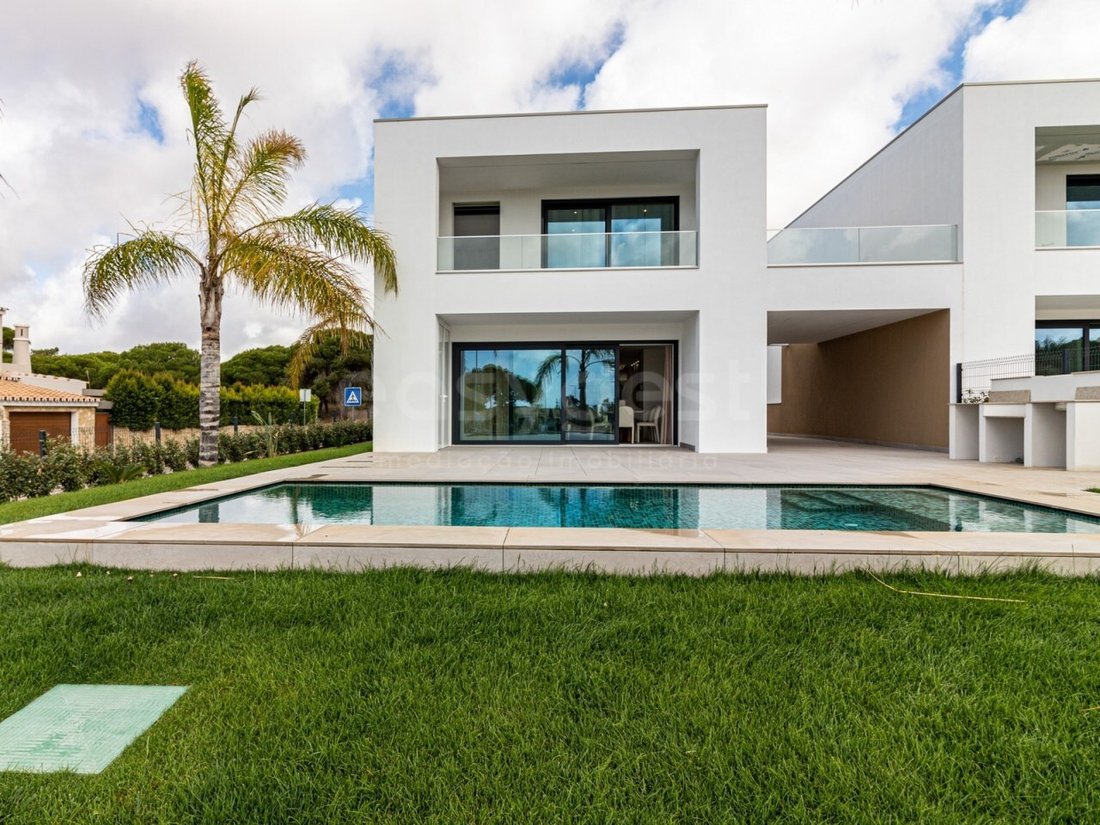 House in Quarteira, Algarve, Portugal 1 - 18510129