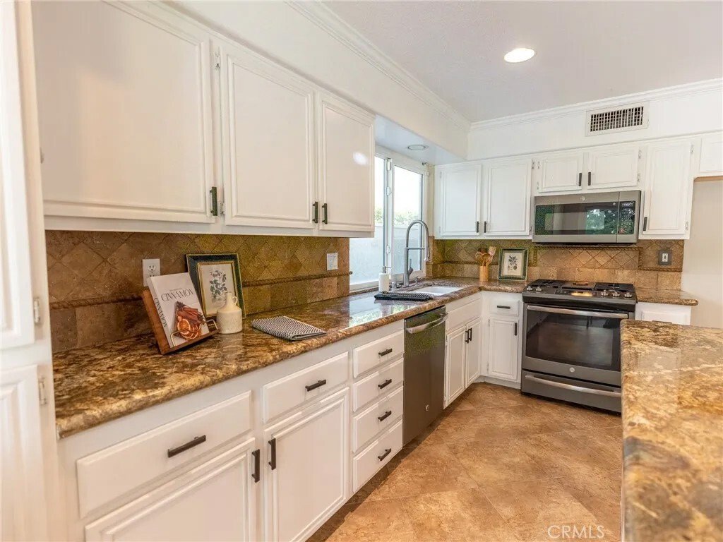 House in Orange, California, United States 5 - 18509106