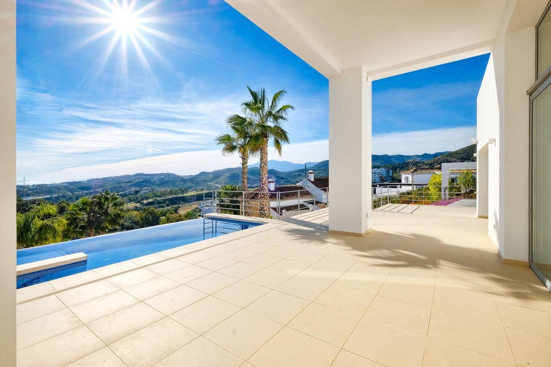 Villa in Benahavis, Andalusia, Spain 1 - 18513500