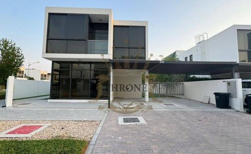 Villa in Damac Hills 2, Dubai, United Arab Emirates 1