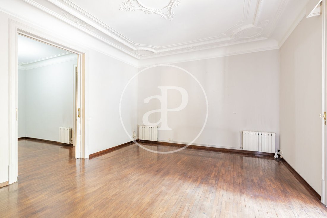 Apartment in Eixample, Barcelona, Spain 4 - 18515867