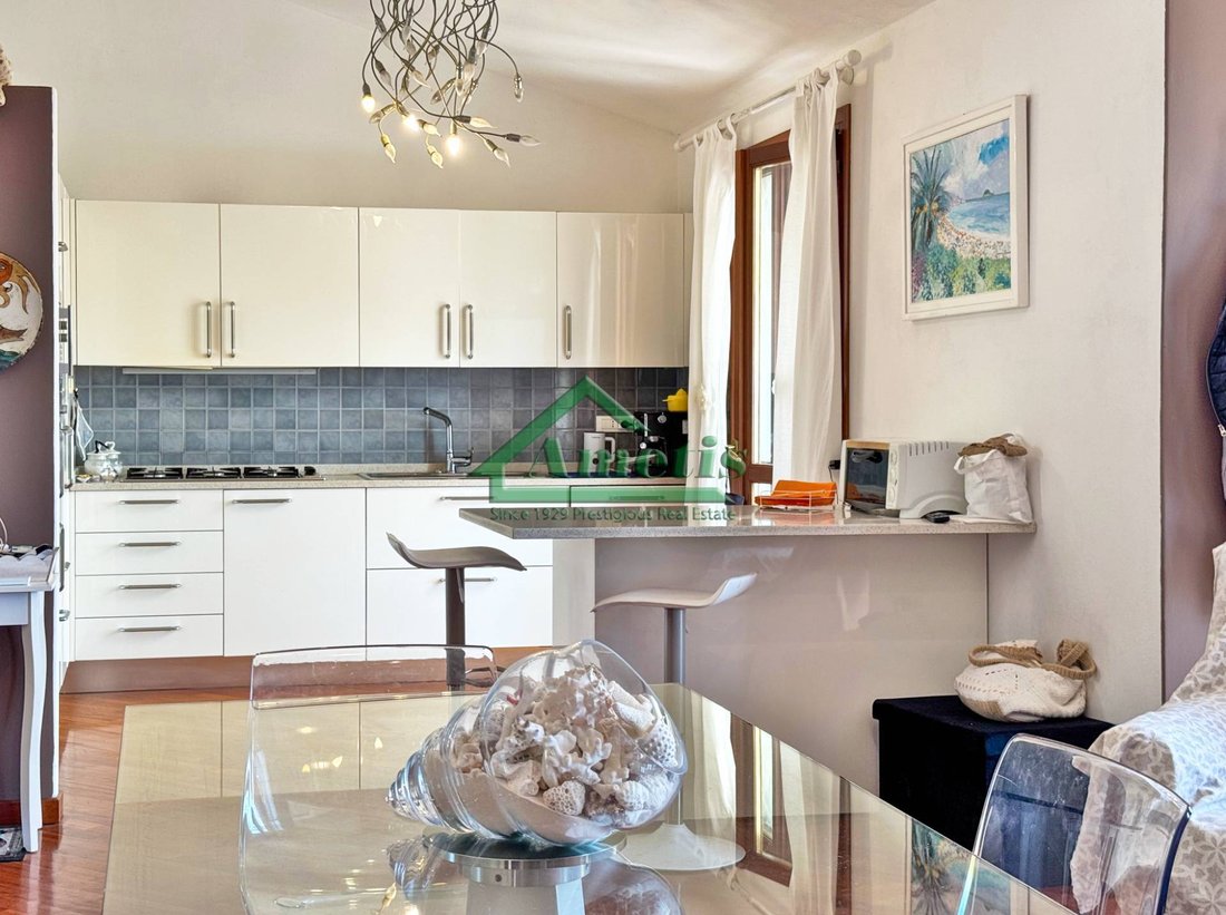 Villa in Piani-Torrazza, Imperia, Liguria 3 - 18519689