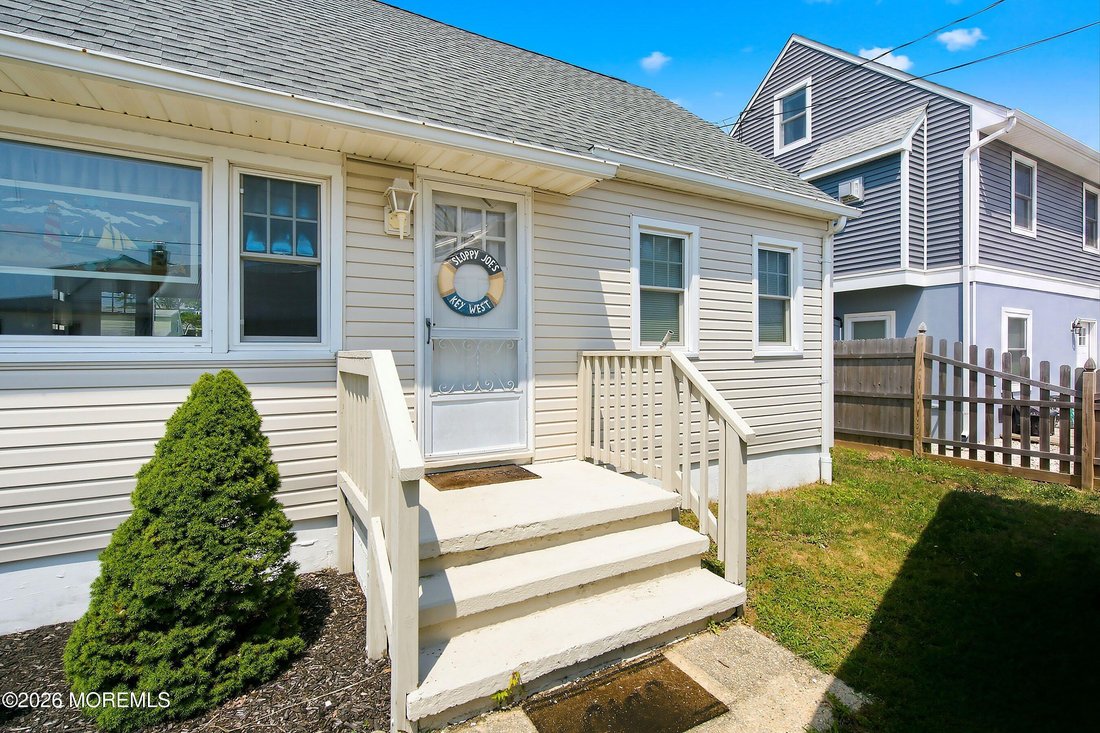 House in Stafford Township, New Jersey, United States 5 - 18517165