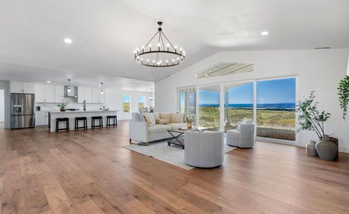 House in Centerville, Washington, United States 1