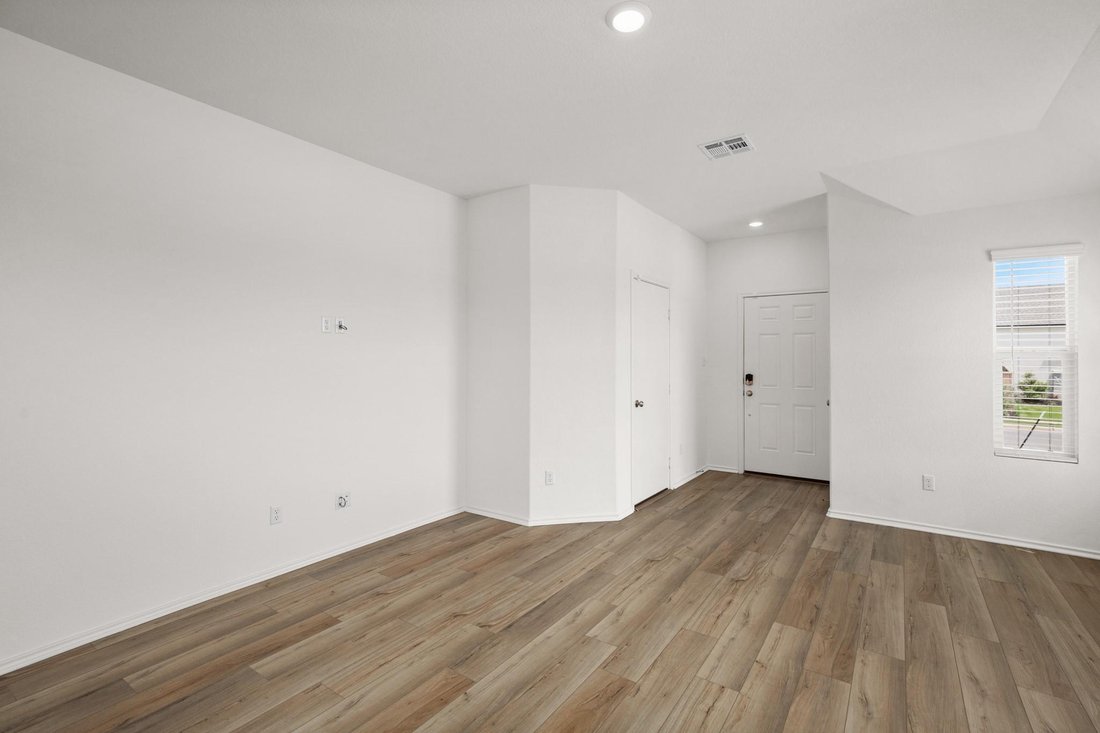 House in Bastrop, Texas, United States 2 - 18513458