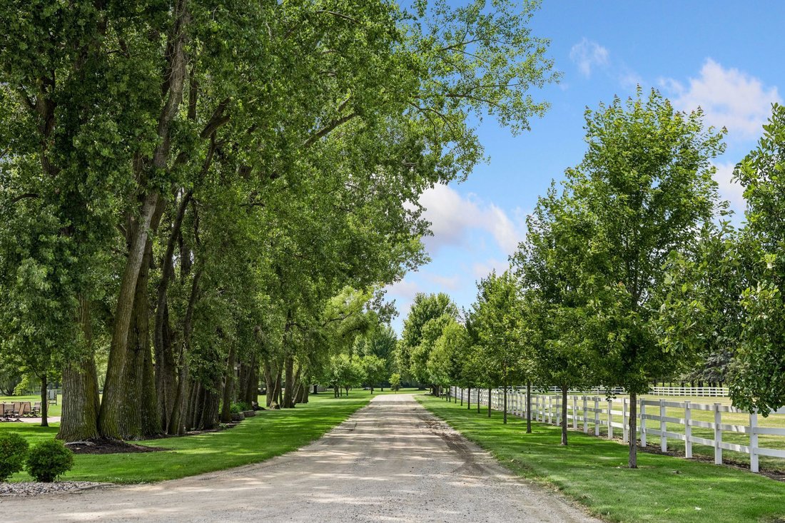 House in Waseca, Minnesota, United States 3 - 18513744