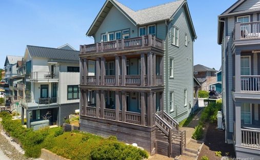House in Copalis Crossing, Washington, United States 1