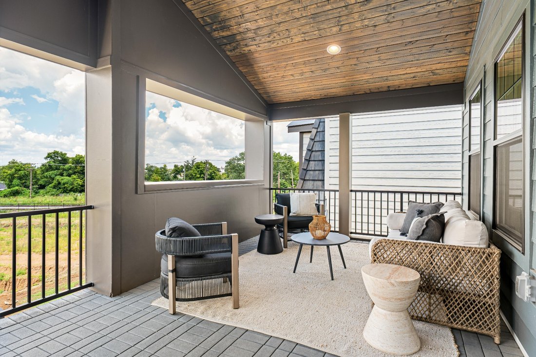 Co Op in Nashville, Tennessee, United States 1 - 18399157