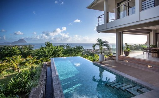 Villa in Black River, Rivière Noire District, Mauritius 1
