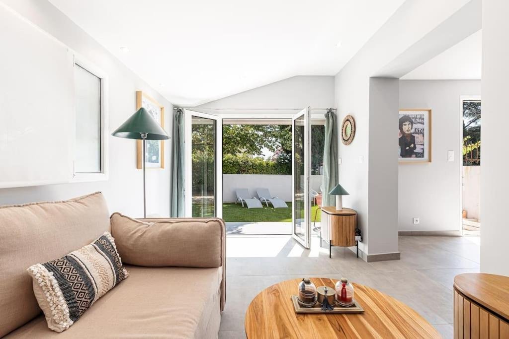 Estate in Village, Villeneuve-Loubet, France 3 - 18513621