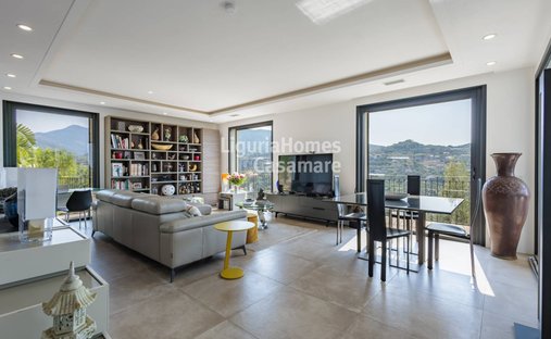 Villa in Bordighera, Liguria, Italy 1
