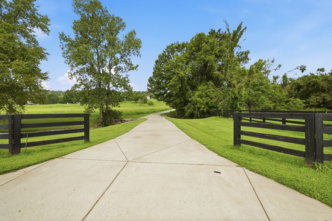 House in Nolensville, Tennessee, United States 3 - 18515162