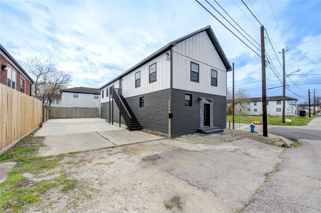 Houston, Texas, United States 1 - 18486297