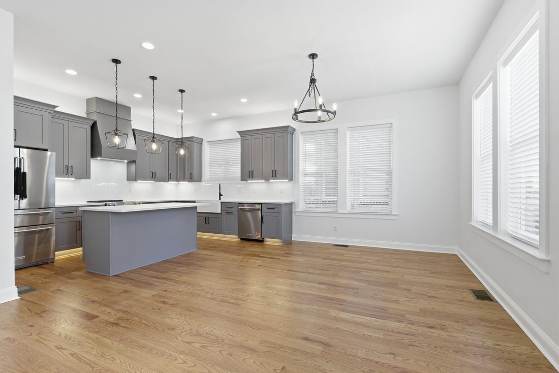 Co Op in Nashville, Tennessee, United States 5 - 18517321