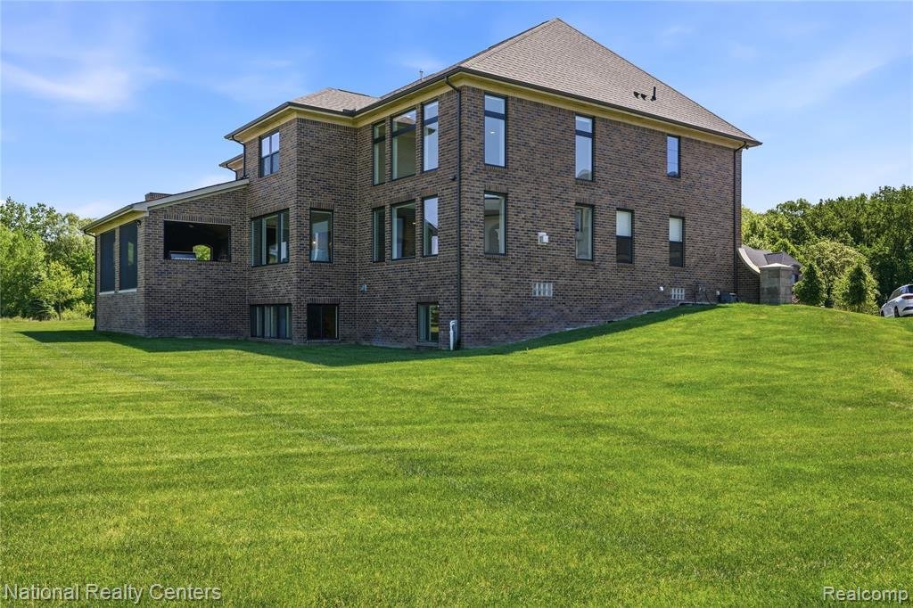 House in Rochester Hills, Michigan, United States 4 - 18398748