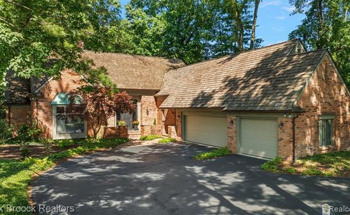 Condo in Bloomfield Hills, Michigan, United States 1
