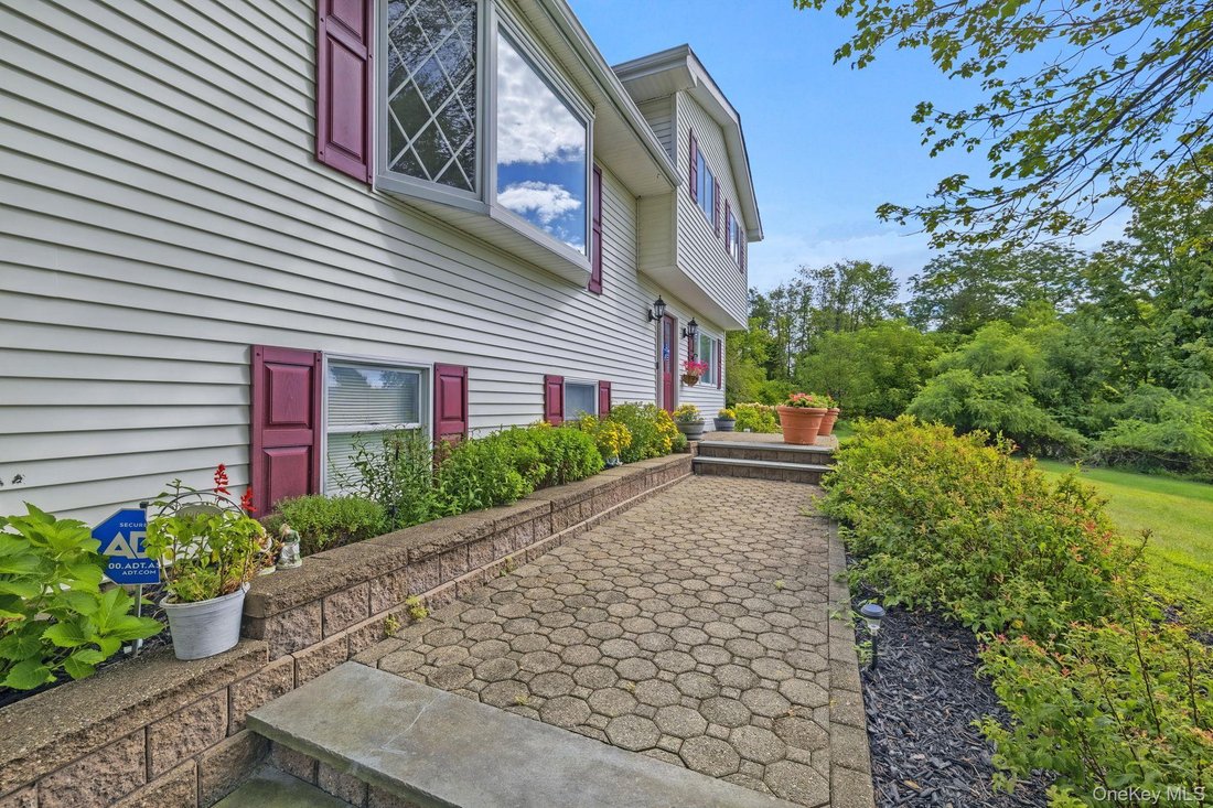 House in Woodbury, New York, United States 3 - 18512875