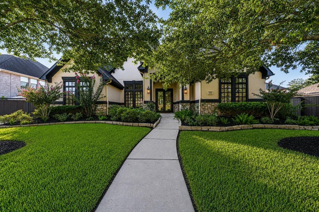 House in Friendswood, Texas, United States 1 - 18512528
