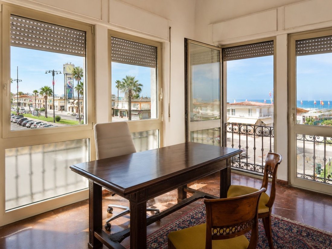 Apartment in Lungomare, Viareggio, Tuscany 1 - 18510747