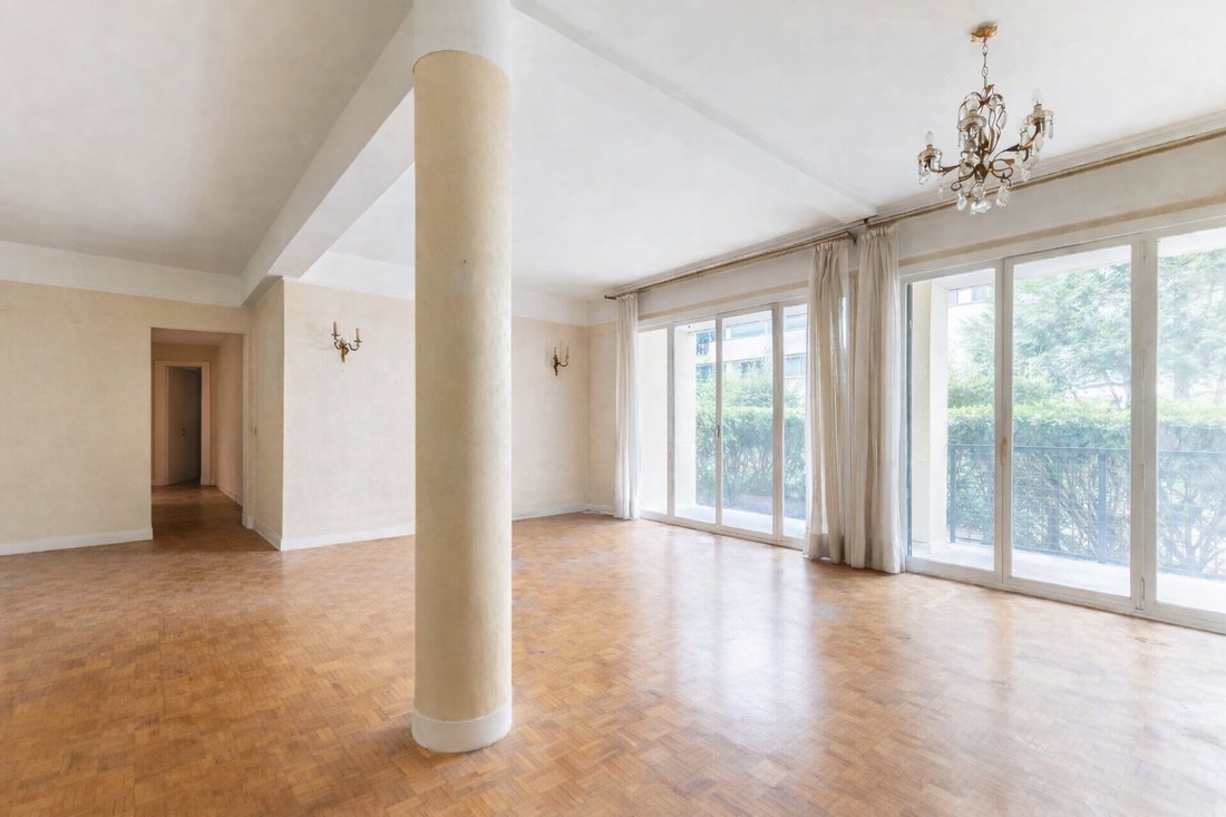 Apartment in La Fourche-Guy Môquet, Paris 17e Arrondissement, Paris 3 - 18515544