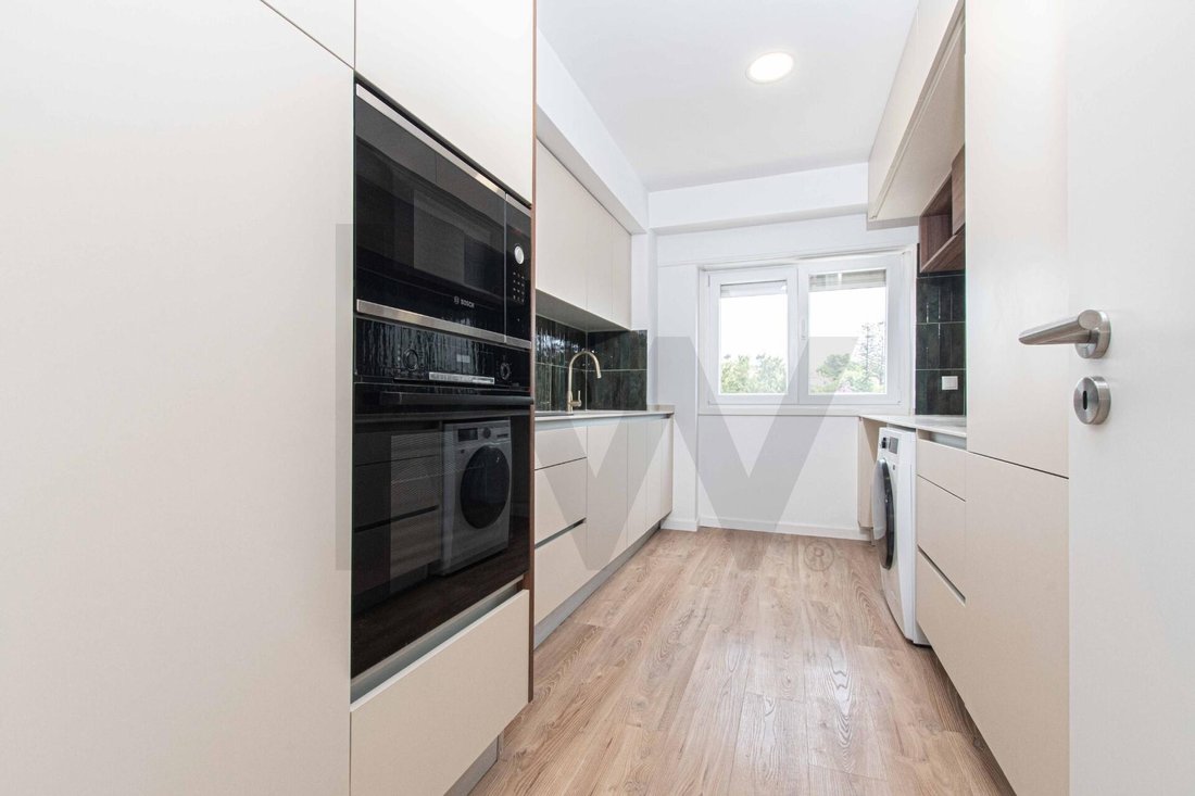 Apartment in Carcavelos e Parede, Lisbon, Portugal 2 - 18515566