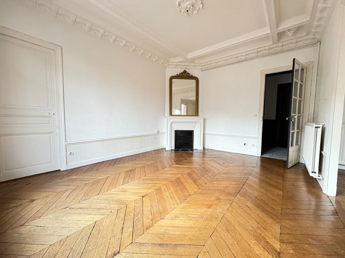 Apartment in Forêt, Saint-Germain-en-Laye, France 5 - 18509355