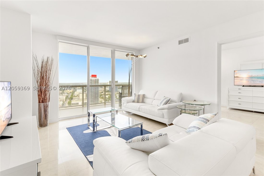 Condo in Hallandale Beach, Florida, United States 5 - 18511315