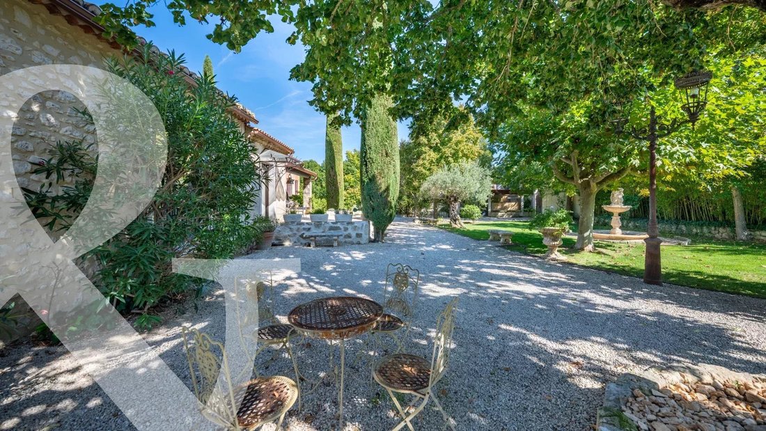 House in Mollégès, Provence-Alpes-Côte d'Azur, France 2 - 18510072