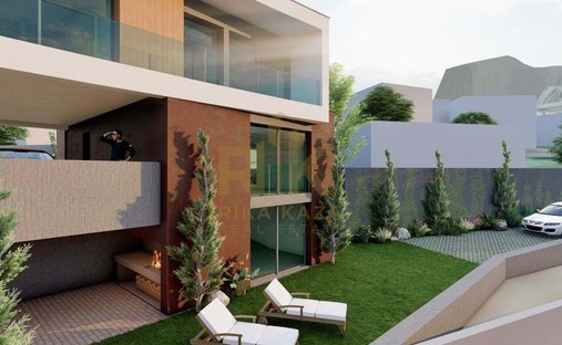 Villa in Santa Cruz, Madeira, Portugal 1