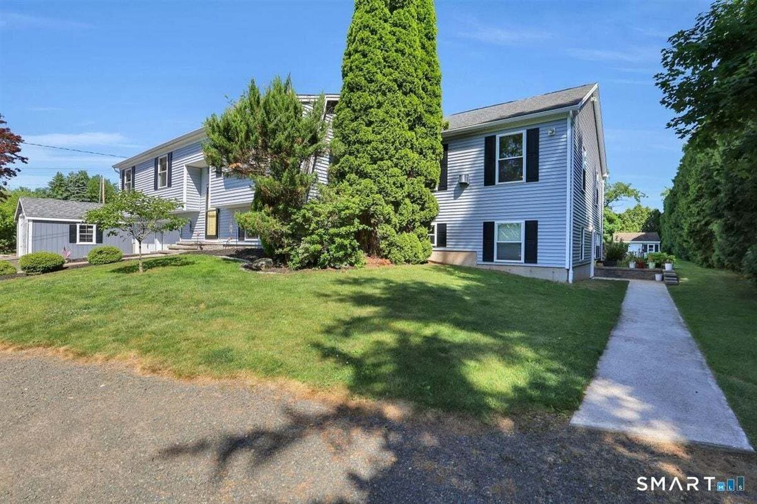 House in Wallingford, Connecticut, United States 3 - 18181685
