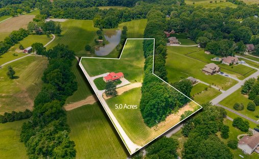 House in Greenbrier, Tennessee, United States 1
