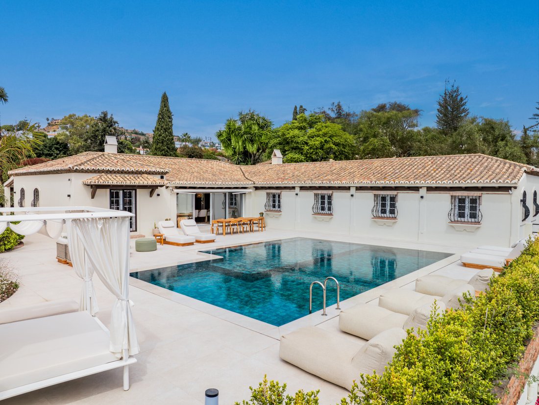 Villa in Benahavis, Andalusia, Spain 1 - 18515348