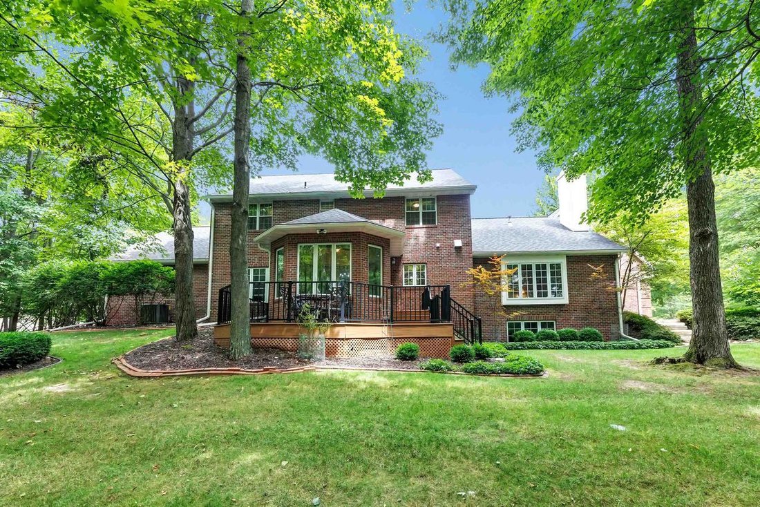House in Hobart, Wisconsin, United States 3 - 18508397