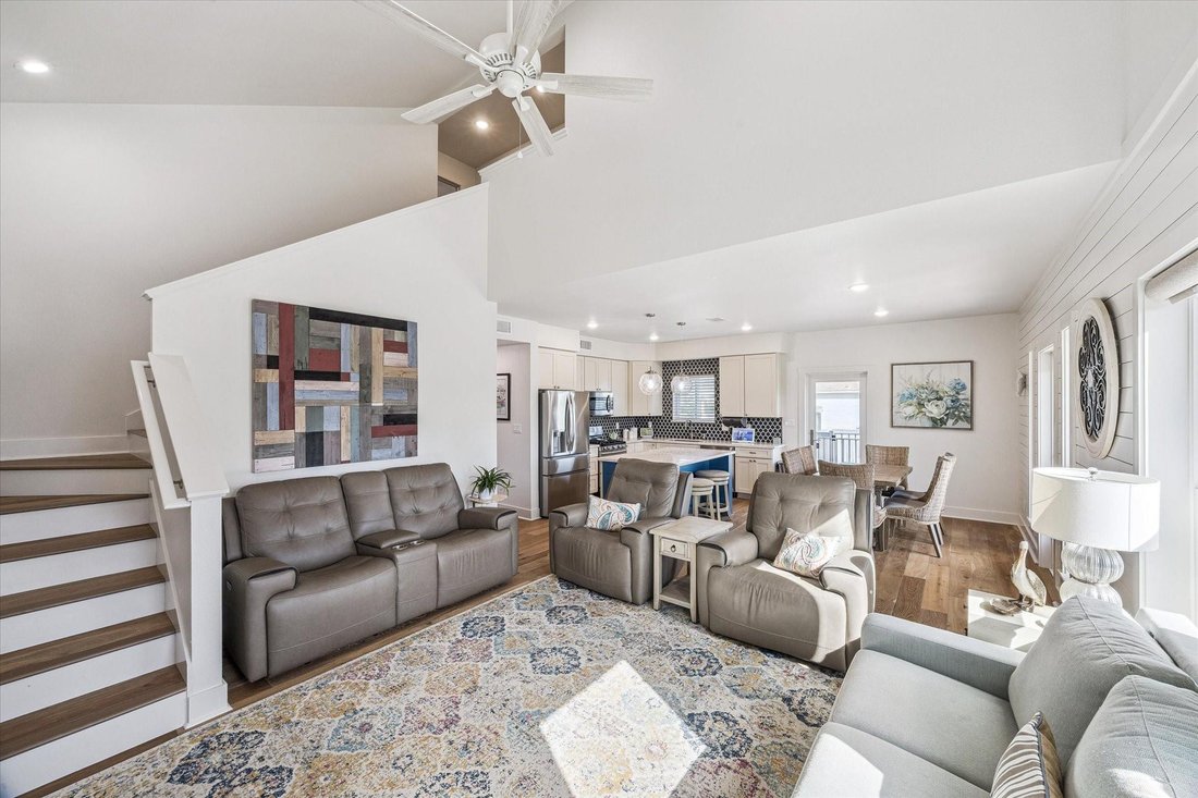 House in Galveston, Texas, United States 5 - 18509388