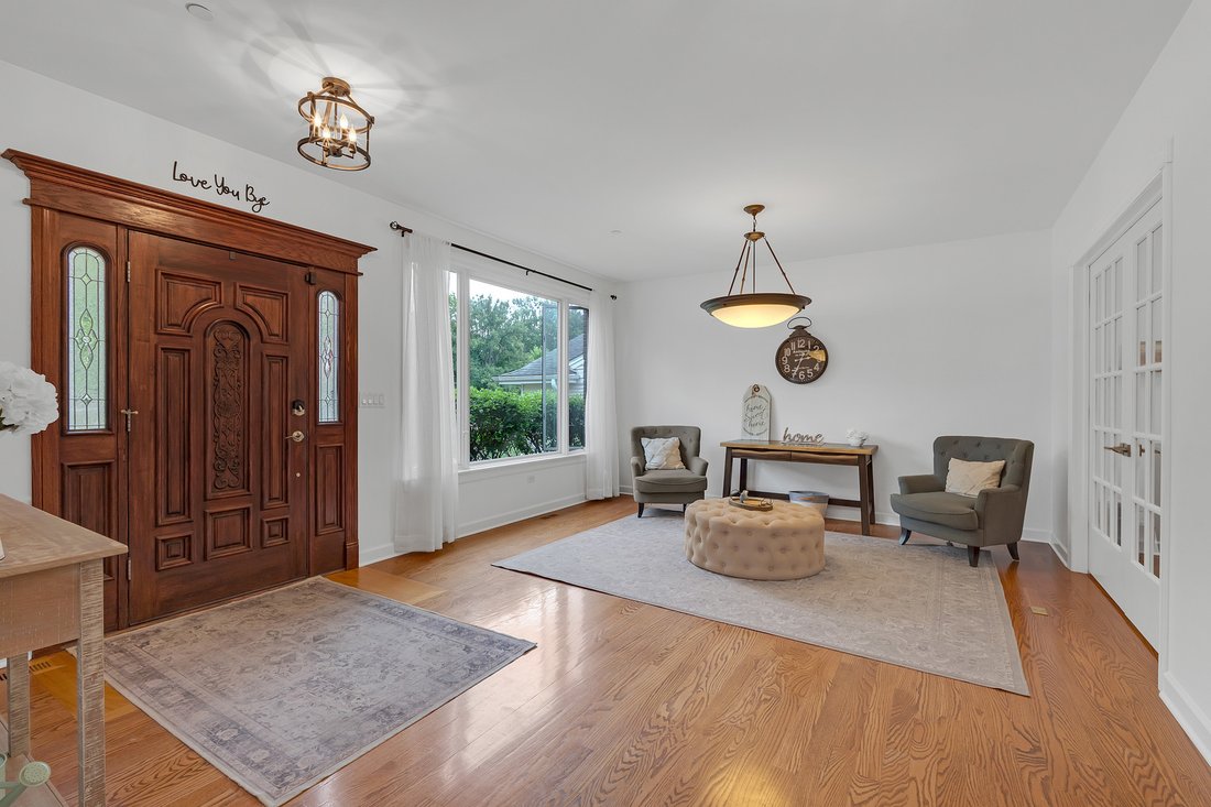 House in Mount Prospect, Illinois, United States 2 - 18518627