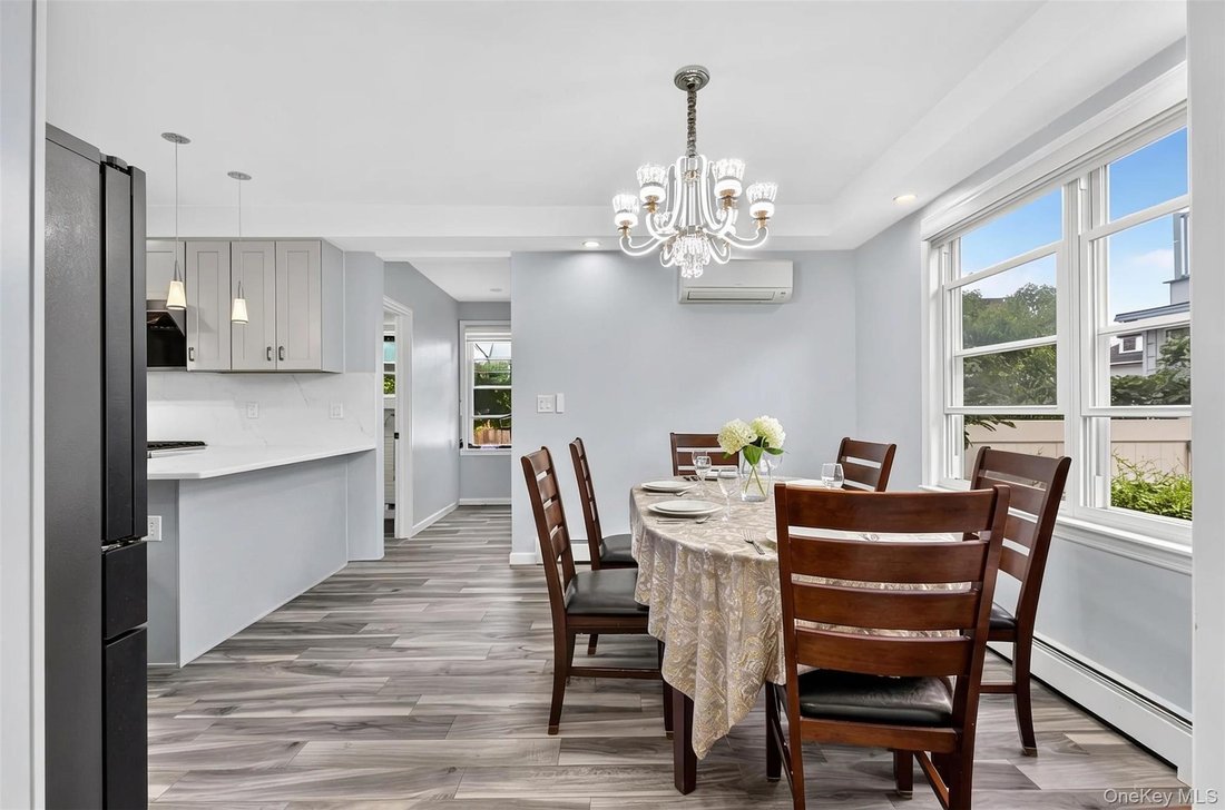 House in New York, New York, United States 4 - 18510995