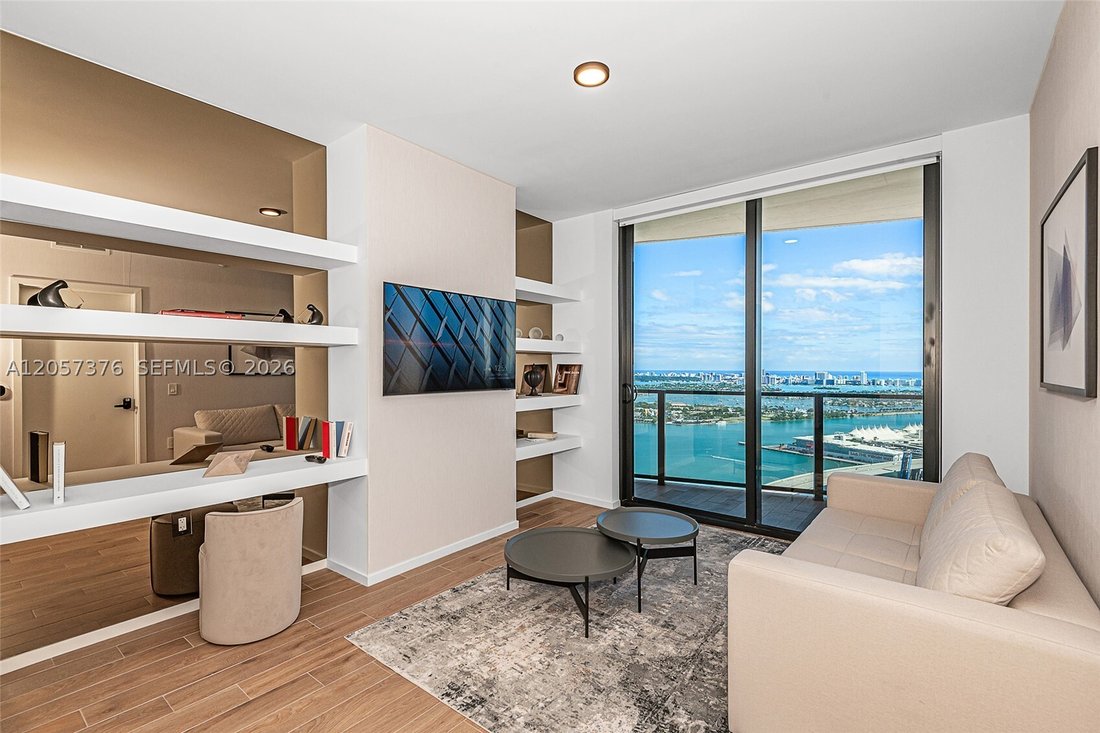 Condo in Miami, Florida, United States 4 - 18511291