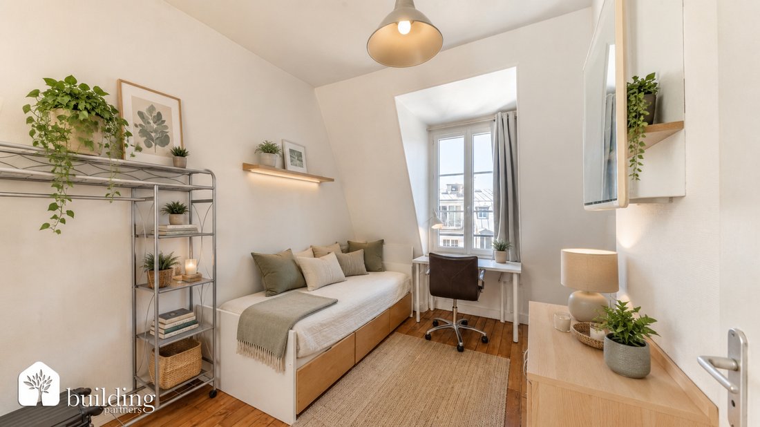 Apartment in La Fourche-Guy Môquet, Paris 17e Arrondissement, Paris 1 - 18511887