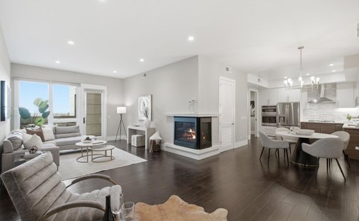 Condo in Belmont, California, United States 1