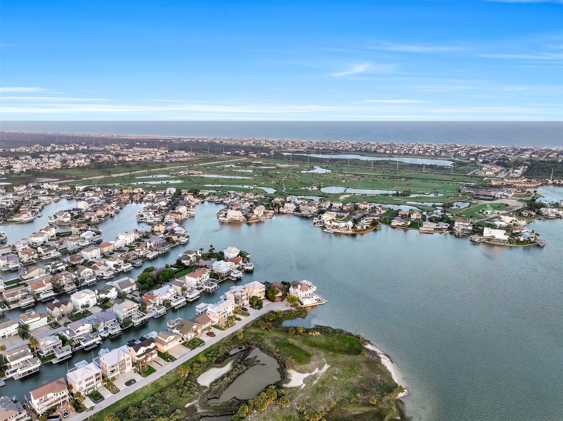House in Galveston, Texas, United States 3 - 18515284