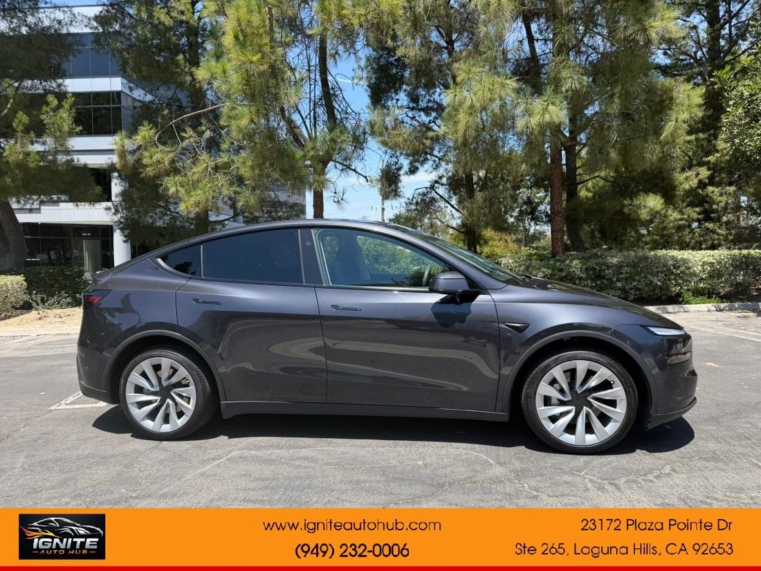 Suv in Laguna Hills, CA, United States 3 - 18517832