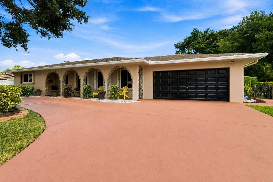 House in Plantation, Florida, United States 3 - 18511974