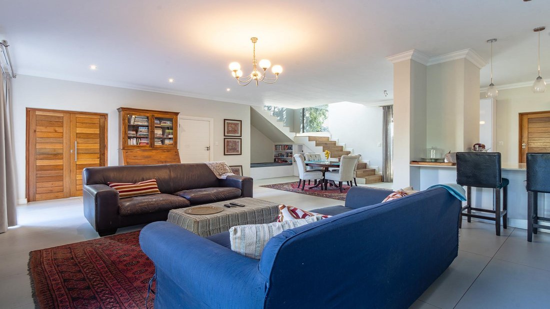House in Durbanville Hills, Cape Town, South Africa 3 - 18517357
